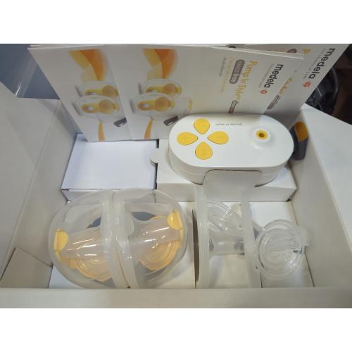 Medela - Pump In Style® Hands-free Breast Pump - White
