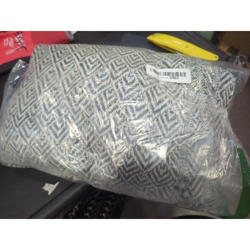 Size medium Color Blue Rustic Farmhouse Double Diamond Woven Throw,