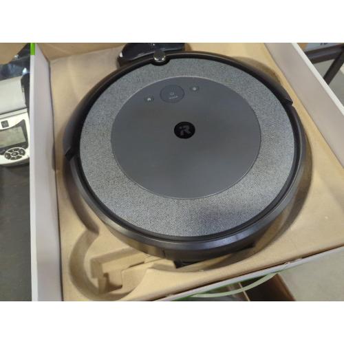 Roomba I3 EVO 3150 Robot Vacuum with Smart Mapping, Ideal for Pet Hair, Carpet, Hard Floors