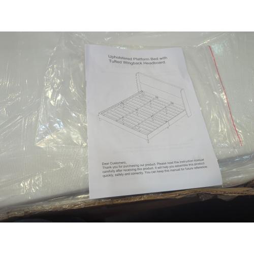 Size king Color White upholstered platform bed with tufted wingback