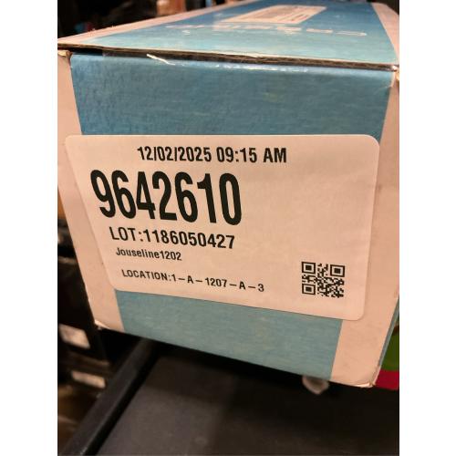 Cresimo 24oz Cocktail Shaker Set with Bar Accessories for Home Bar - Martini Shaker with Jigger and Drink Mixer Spoon - Alcohol Bartender Gift - Bartending Kit Essential for Home