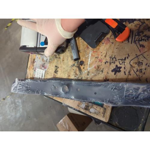 1 PC.  John Deere Original Equipment Mower Blades(M145476) - UC22009,3