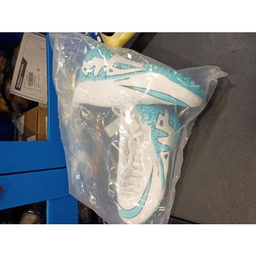 Men's and Women's Breathable high-top Long-Staple and Crushed Football Shoes 39