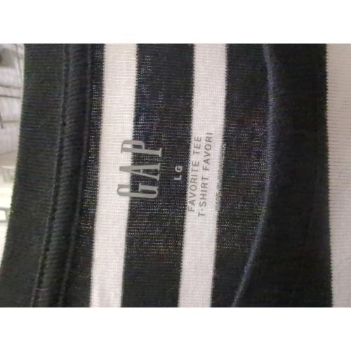 Large GAP Women's Long Sleeve Favorite Crew-Neck T-Shirt