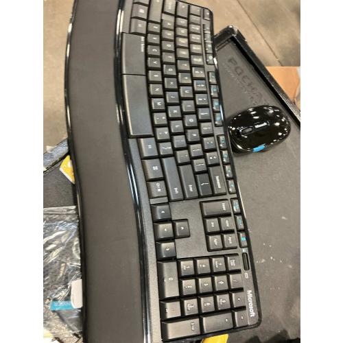 Microsoft Sculpt Comfort Desktop - Black - Wireless, Comfortable, Ergonomic Keyboard and Mouse Combo with Cushioned Palm Rest and USB Wireless Receiver
