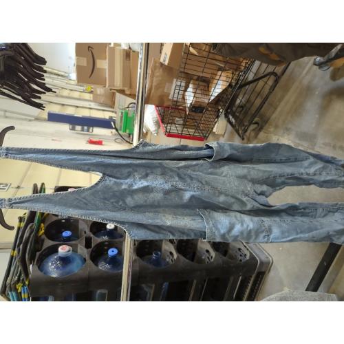 medium WE THE FREE Women's Denim Overall Jumpsuits Sleeveless V Neck Adjustable Straps Jeans Long Pants Rompers.