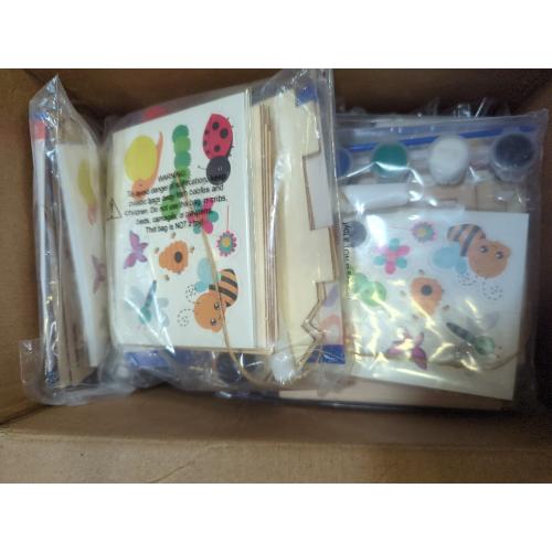 Birdhouse Kit - 14 Unfinished Wood Bird Houses for Children to Paint - Wood Craft Project Kits for Kids - Wooden Arts & Craft for Girls & Boys