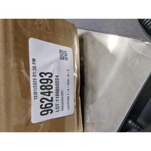 Hortsun 16 Packs E26 Vintage Ceramic Lamp Socket, Edison Industrial Pendant Metal Light Socket Replacement Screw in Light Bulb Holder for DIY Lighting, 600 Degrees Celsius Heat Resistant, Black