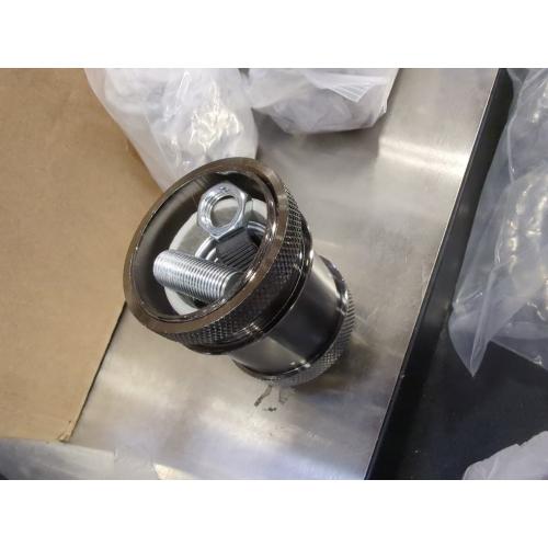 Hortsun 16 Packs E26 Vintage Ceramic Lamp Socket, Edison Industrial Pendant Metal Light Socket Replacement Screw in Light Bulb Holder for DIY Lighting, 600 Degrees Celsius Heat Resistant, Black