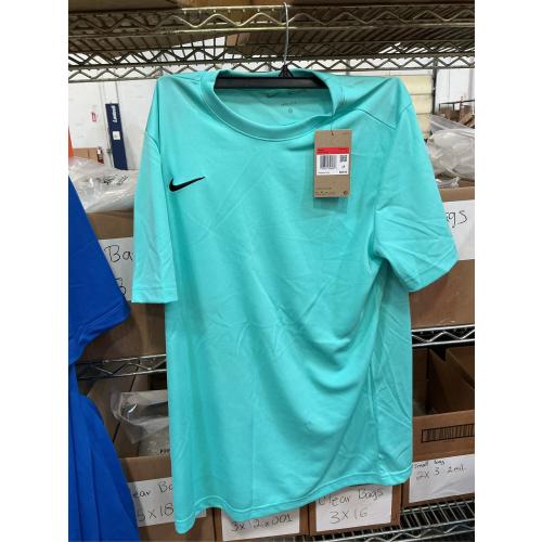 Size L. Nike Men's Park Short Sleeve T Shirt