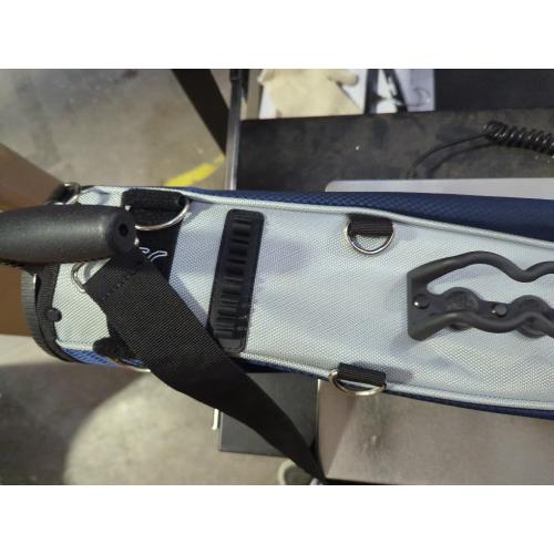 Findway Golf Stand Bag, Small Golf Bag for The Driving Range, Par 3 and Executive Courses, Lightweight Golf Club Carry Bag with Ball Holder and Pockets for Men Women