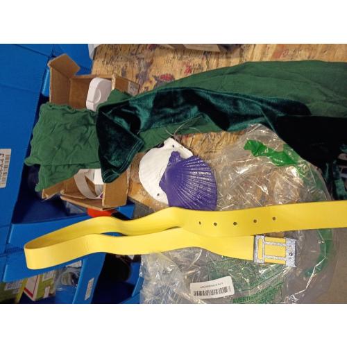 Kavoc 4 Pcs Halloween Mermaid Cosplay Costume Include Dark Green Pantyhose,Gloves,Seashell Bra and Belt for Adults Role Play Party Accessories Supplies（Style2）