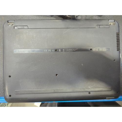 HP Notebook - 14-an012nr With Charger