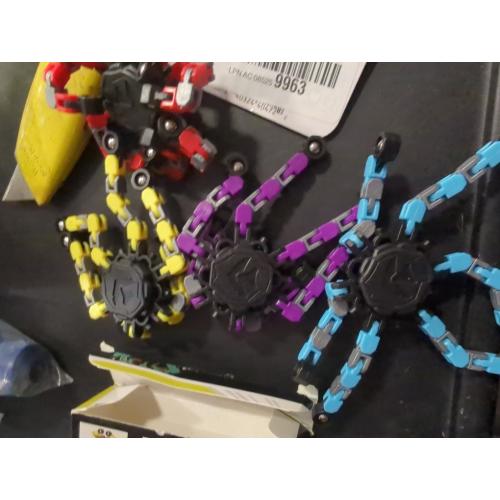 Fidget Toys Transformable Fidget Spinners ADHD Tools for Kids Adult Teen Toddler Autism Sensory Toys Juguetes para Niños 4 Pack Party Favors for Kids