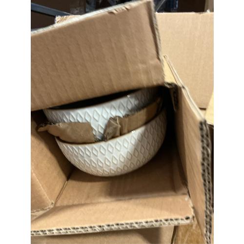 GBHOME Ceramic Dinnerware Sets,18 pcs Embossed Elegant Stoneware Plates and Bowls Sets, Housewarming Wedding Gift | Dishwasher & Microwave Safe | Dishes Set Service for 6