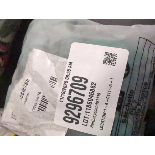 Pack of 2 Christmas Green Pillow Covers 18x18 Inch Decorative Throw Pillow Cover, Velvet Emerald Pillowcases for Couch Sofa Bed, Home Boho Decor, Modern Soft Cushion Covers