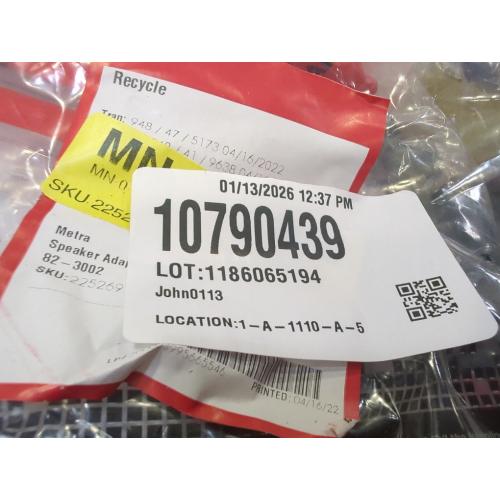 Metra Speaker Adapters for 5.25/6.5 1995–2015 GM Full-Size Truck MEC823002