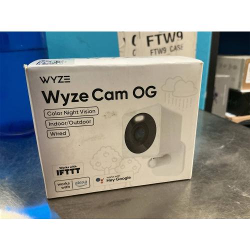 Wyze Cam OG Indoor/Outdoor 1080p Wi-Fi Smart Home Security Camera with Color Night Vision, Built-in Spotlight, Motion Detection, 2-Way Audio, Compatible with Alexa & Google, White, Free Expert Setup