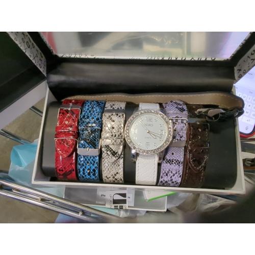 Accutime XOXO Women's XO9062 Analog Display Analog Quartz Grey Watch