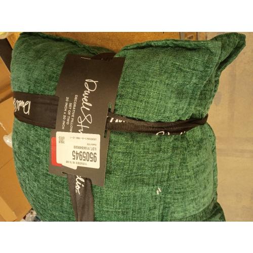 Hunter Green Chenille Decorative Couch Throw Pillow Covers, Soft Cushion Cases for Home Livingroom Sofa Décor, Pack of 2, 18 x 18 Inches