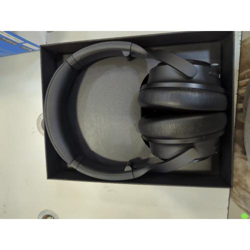 Black Wyze Noise-Cancelling Headphones - Black / No Travel Case