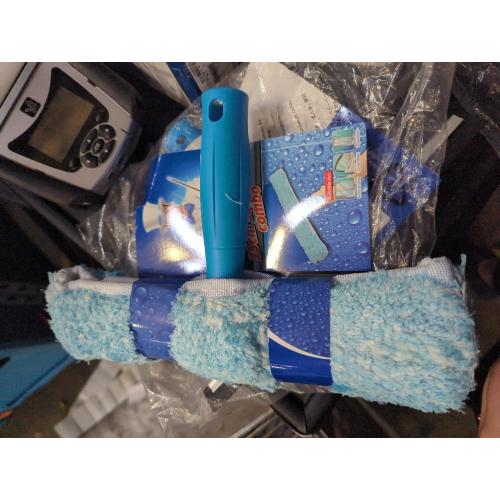 MR.SIGA Professional Window Cleaning Combo - Squeegee & Microfiber Window Scrubber, 14