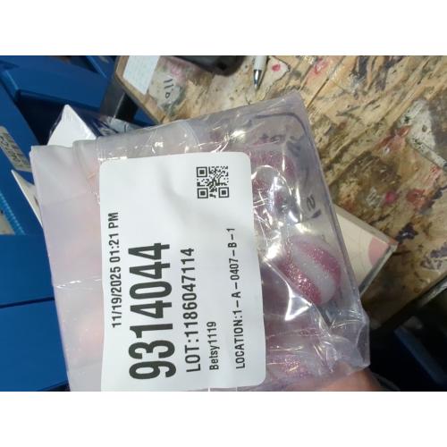 Lenwen 54 Pcs Christmas Balls Ornaments Mini Pink and White Christmas Tree Ornaments Xmas Striped Dots Shatterproof Plastic Hanging Ornaments for Tree Holiday Party Christmas Decorations, 1.18inch