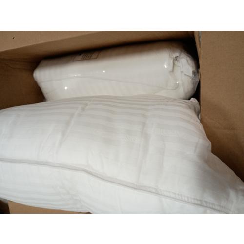 Beckham Hotel Collection Bed Pillows  Set of 2 - Down Alternative Bedding Gel Cooling Big Pillow for Back, Stomach or Side Sleepers (20in x 28in)