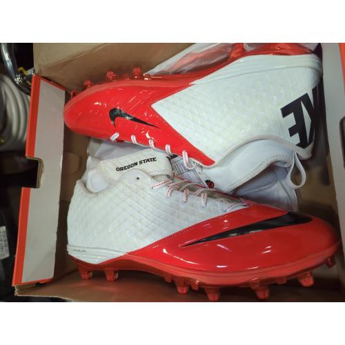 NIKE Vapor Pro Low TD Football Cleats
