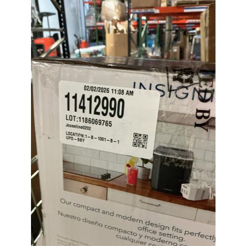 Insignia™ - 16 Lb. Portable Icemaker with Ice Scoop and Scoop Holder - Black