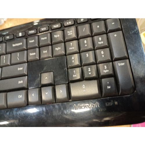Microsoft Wireless Keyboard 850 Special Edition with AES - Black. Wireless Keyboard. Snap-In USB Transceiver