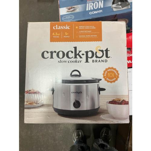 Crock-Pot 4.5 Quarts Manual Design Series Slow Cooker with 3 Manual Heat Settings Cooks Meals for 4 Plus People with Removable Stoneware Bowl, Silver