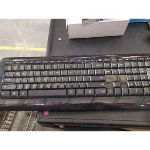Microsoft Wireless Keyboard 850 Special Edition with AES - Black. Wireless Keyboard. Snap-In USB Transceiver