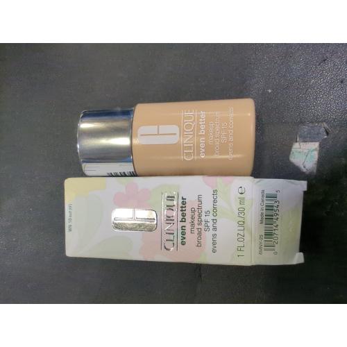 1oz CLINIQUE Even Better Makeup Broad Spectrum SPF 15 Foundation