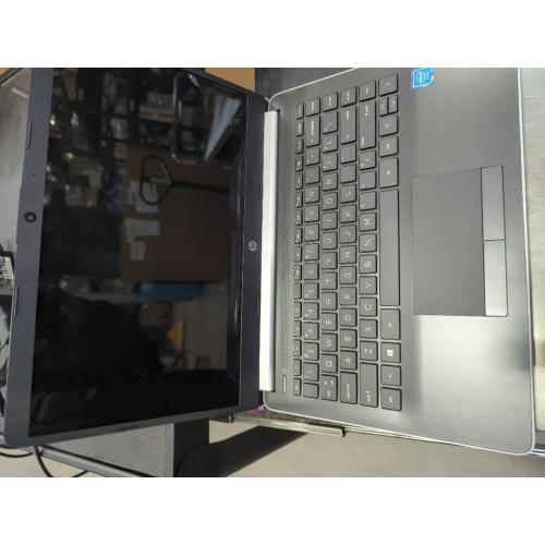HP Notebook - 14-df0053od With Charger