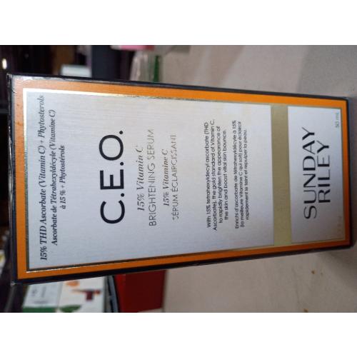 SUNDAY RILEY C.E.O. 15% Vitamin C Brightening Serum