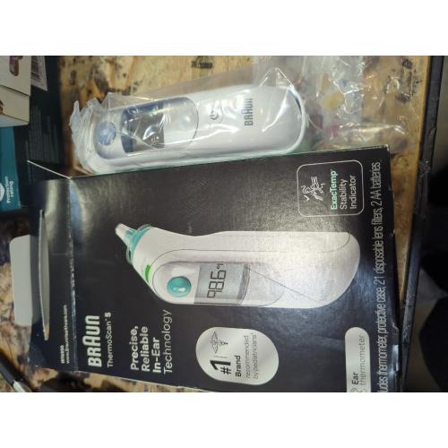 Braun White Ear and Forehead Infrared Thermometer 1 pk