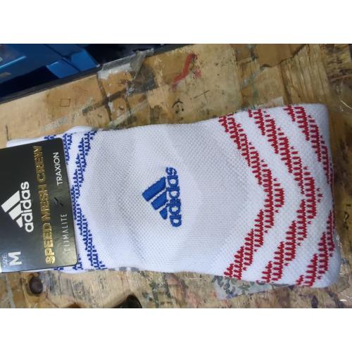 Size M  Ultra Cushioned Footbed  Color White Power Red Light Onix Socks..