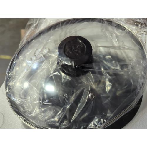 Toastmaster 4-Quart Digital Slow Cooker with Locking Lid - Food Warmer for Dip, Soups, Parties, Meal Preparation & More - Copper