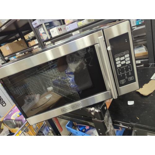 BLACK DECKER 0.7 cu ft 700W Microwave Oven - Black - EM720CPN-P