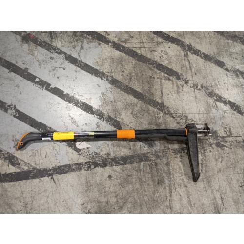 Fiskars 39.25 in. Stainless Steel Weeder Aluminum Handle