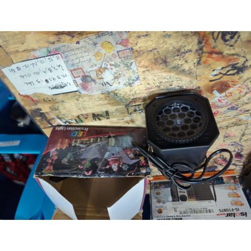 Christmas Snowflake LED Projector Lights Dazzling Visual Impact Plug and Play Great Christmas Idea US Plug Suitable for Indoor Outdoor Use