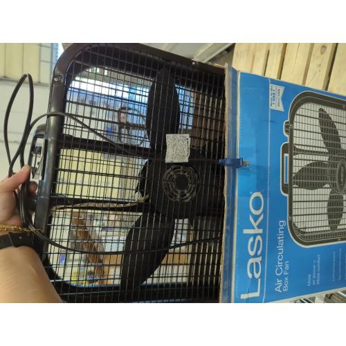 Lasko 21-3/4 in. H X 20 in. D 3 speed Box Fan