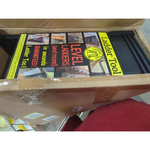 Ladder Leveler,Ladder Jacks,Ladder Stabilizer Tool with Storage Easy to Use for All Surfaces and Uneven Ground