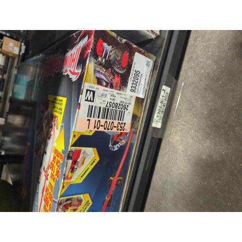 Monster Jam 1:64 Scale Thunder Roarus Playset