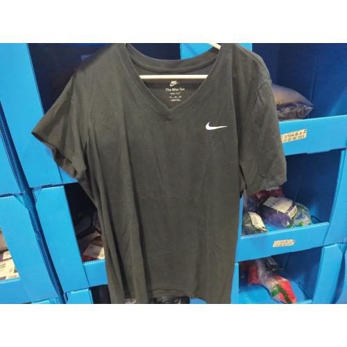 SIZE XXL COLOR BLACK Nike Womens NIKE TEE  V-Neck