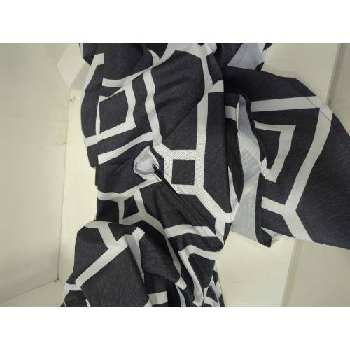 LUSHVIDA Moroccan Outdoor Round Tablecloth with Umbrella Hole and Zipper, 60 Inch Silver, Waterproof Wrinkle Free Table Cloth Decorative Fabric Washable Table Cover for Patio, Party, Picnic