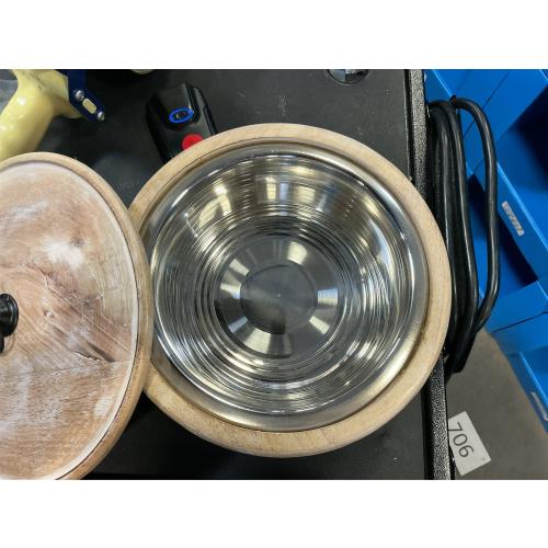 Handcrafted Wooden Mexican Tortilla Warmer Basket Indian Chapati Roti Bread Holder Box Pancake Keeper Serveware Hot Pot Casserole Dish With Lid Home Kitchen Dining Decor, Natural Brown, 9 x 3.5 Inches