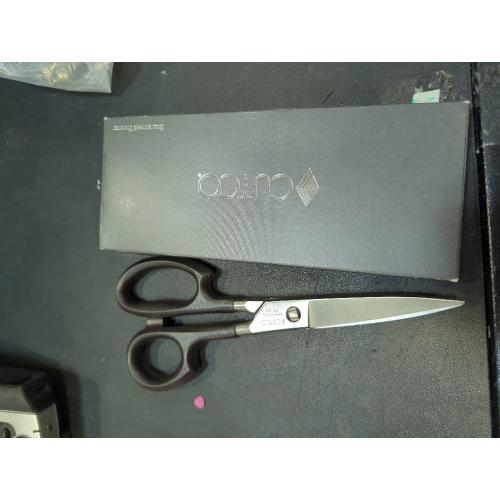 Black CUTCO Model 77 Super Shears 2.0