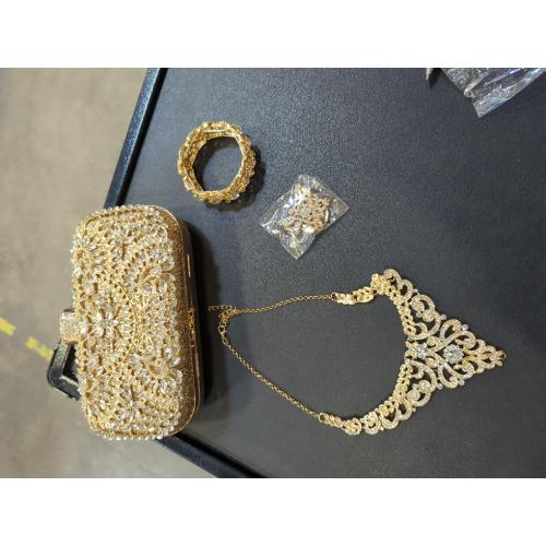 Quelay 4 Pcs Purse Rhinestone Jewelry Set Evening Clutch Bag Bling Crystal Necklace Dangle Earrings Bracelets Accessories